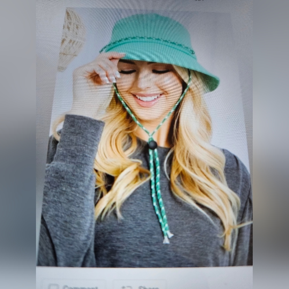 A Girl Thing Green Bucket Hat - Picture 2 of 4